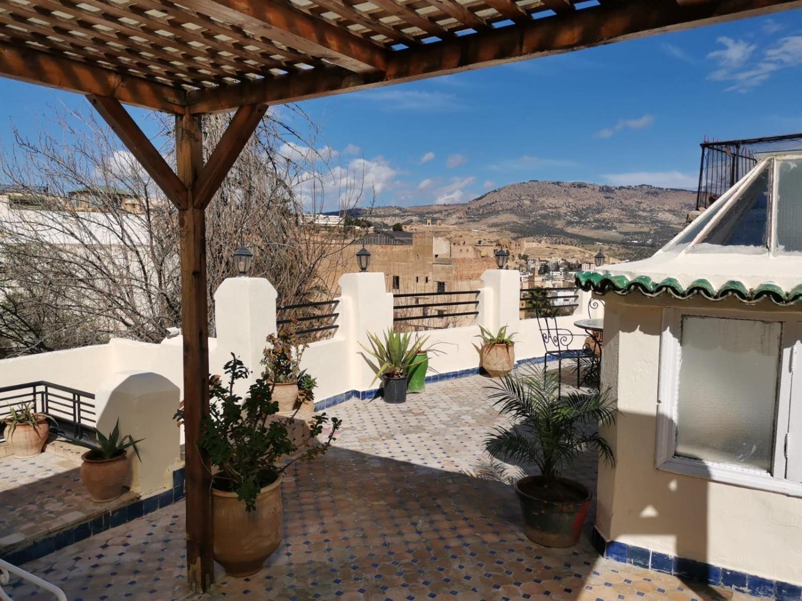 Riad Avec Terrasse Privee Et Piscine Partagee A 300M Fez Exterior photo