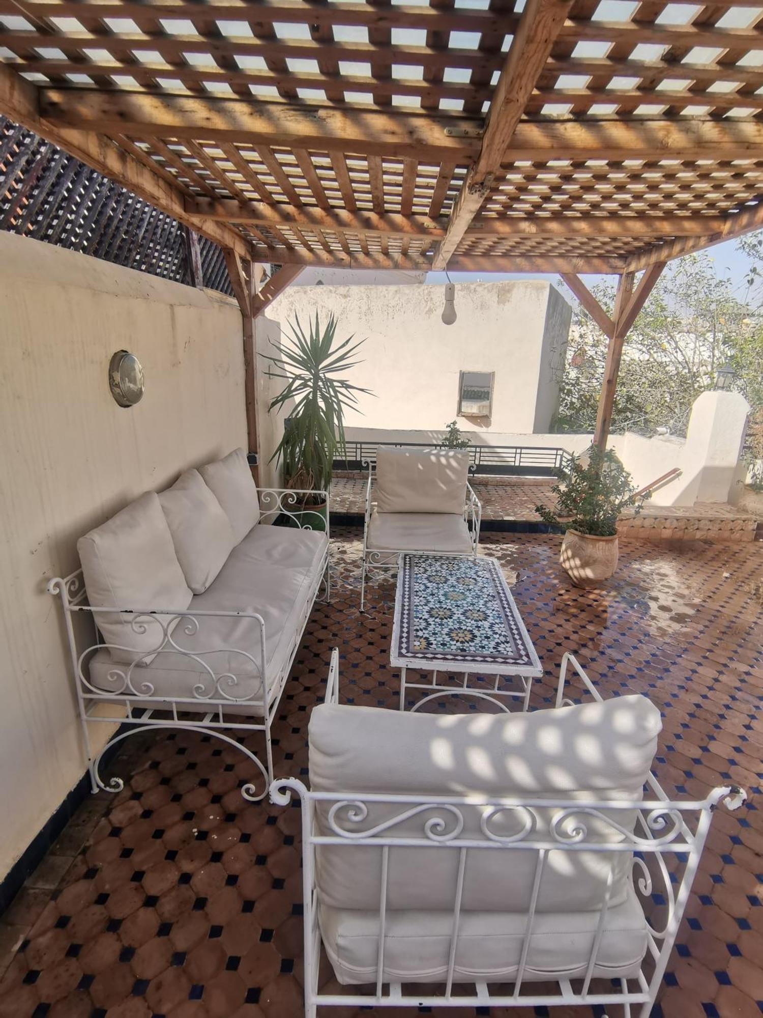Riad Avec Terrasse Privee Et Piscine Partagee A 300M Fez Exterior photo